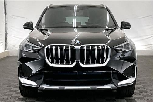 Black Sapphire Metallic 2026 BMW X1 xDrive28i