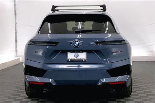 2025 BMW iX M60