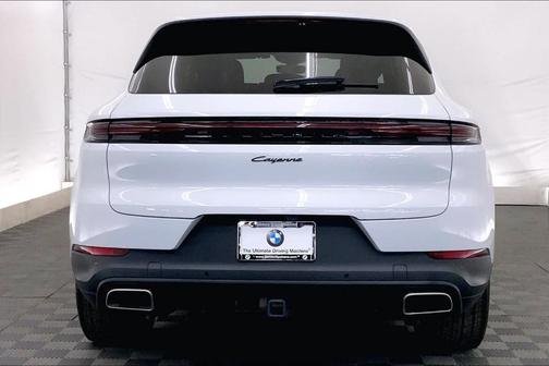 2024 Porsche Cayenne Base