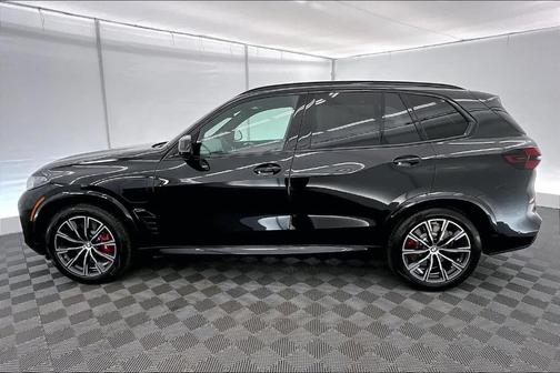 Black Sapphire Metallic 2026 BMW X5 PHEV xDrive50e
