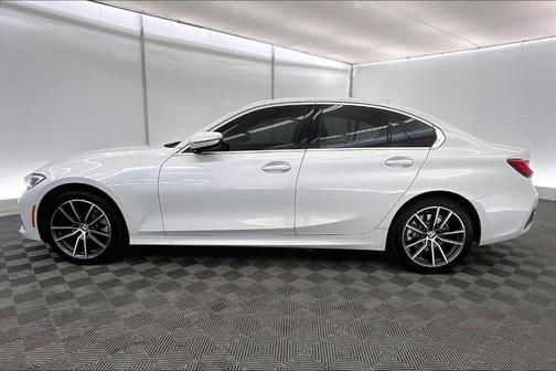 2021 BMW 330 i xDrive
