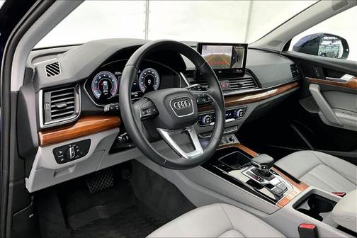 2023 Audi Q5 45 S line Premium Plus