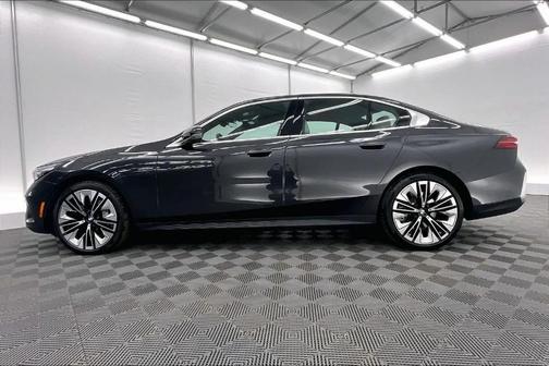 2026 BMW 540 i xDrive