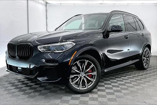 Carbon Black Metallic 2023 BMW X5 M50i