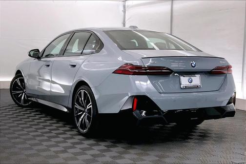 2024 BMW 530 i xDrive
