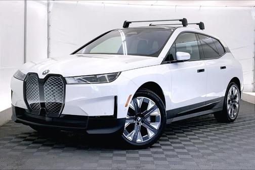 2025 BMW iX xDrive50