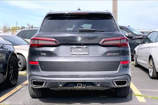 2021 BMW X5 M50i