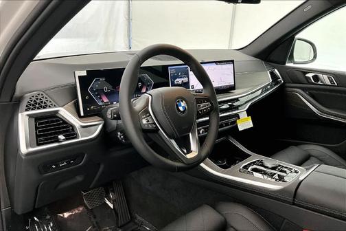 Mineral White Metallic 2026 BMW X5 PHEV xDrive50e