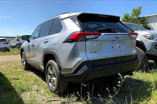 2023 Toyota RAV4 Hybrid LE