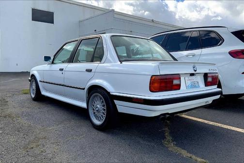1991 BMW 325 iX