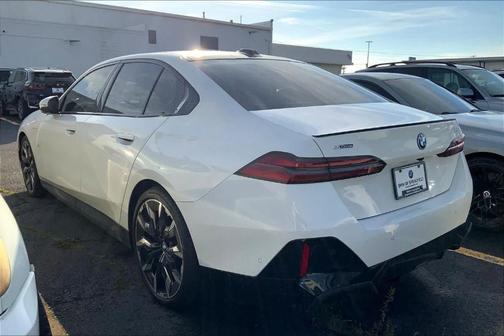 2026 BMW 550e xDrive