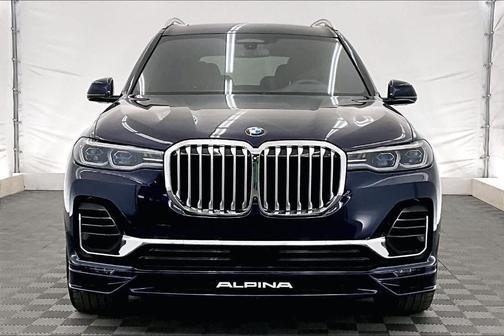 2021 BMW X7 M50i