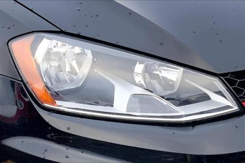 2017 Volkswagen Golf GTI S 4-Door