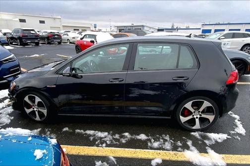 2017 Volkswagen Golf GTI S 4-Door