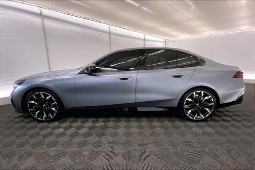 2024 BMW i5 M60