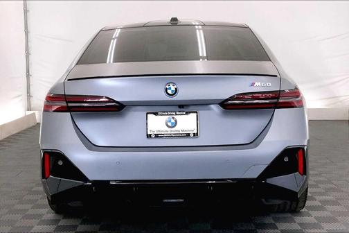 2024 BMW i5 M60