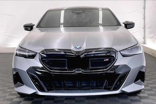 2024 BMW i5 M60