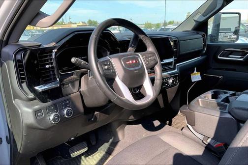 2024 GMC Sierra 2500 SLE