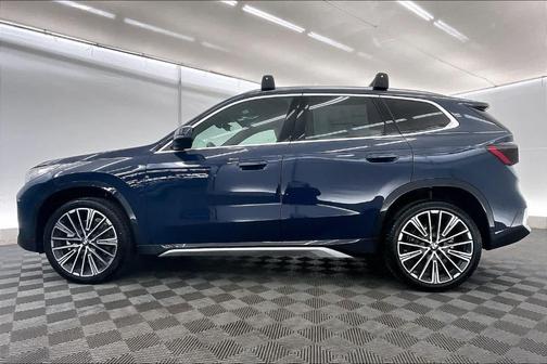 Night 2026 BMW X1 xDrive28i