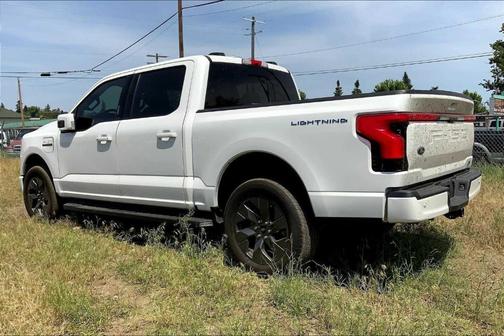 2023 Ford F-150 Lightning LARIAT
