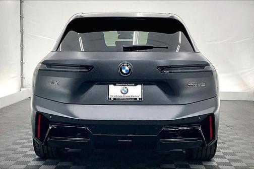 2026 BMW iX M70