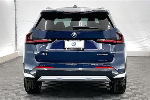 Night 2026 BMW X1 xDrive28i