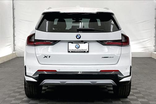 Alpine White 2026 BMW X1 xDrive28i