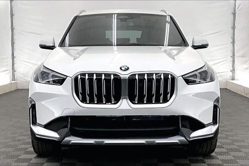 Alpine White 2026 BMW X1 xDrive28i