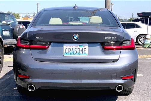 2021 BMW 330 i xDrive