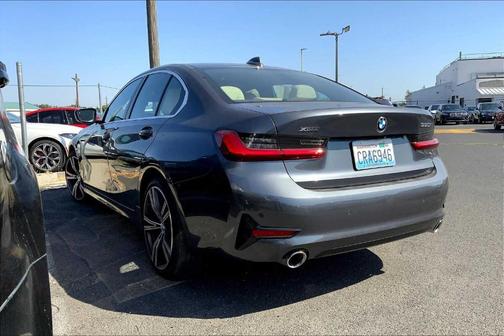 2021 BMW 330 i xDrive