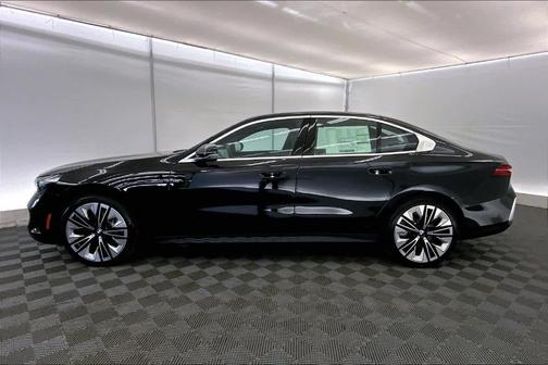 2025 BMW i5 xDrive40