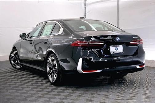 2025 BMW i5 xDrive40
