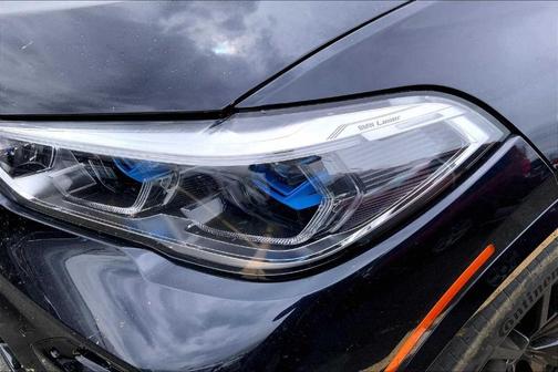 2022 BMW X5 M50i
