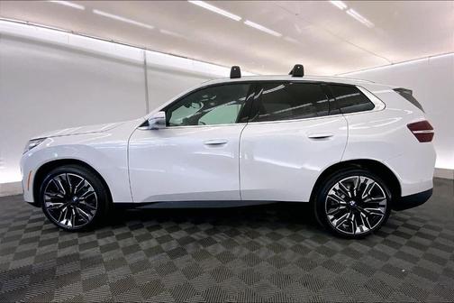 Mineral White Metallic 2025 BMW X3 30 xDrive