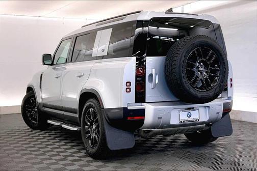 2024 Land Rover Defender P400 S