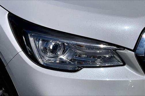 White 2019 Subaru Ascent Touring 7-Passenger