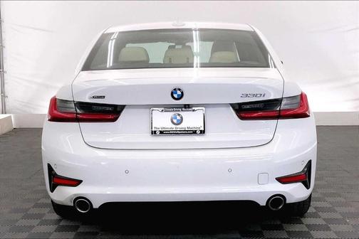 2019 BMW 330 i xDrive