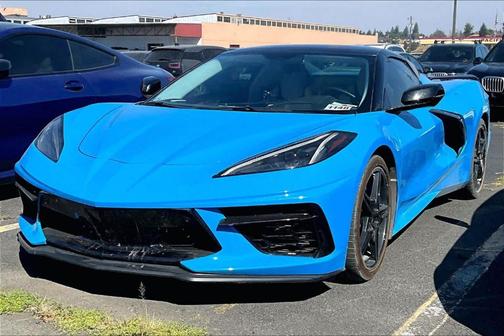 Rapid Blue 2022 Chevrolet Corvette Stingray w/3LT
