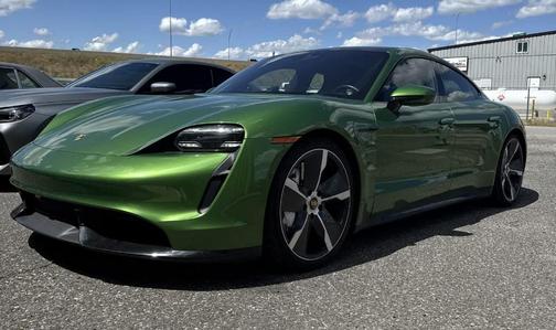 2020 Porsche Taycan Turbo