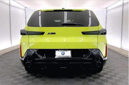 2025 BMW XM Base