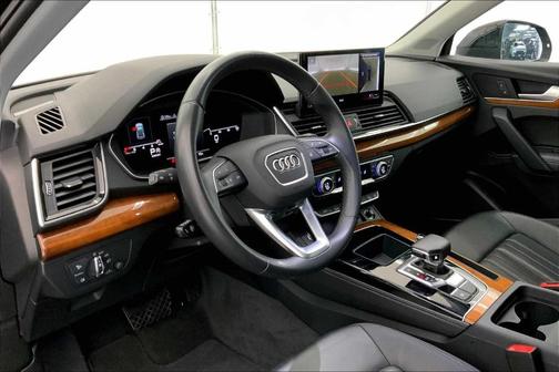 2023 Audi Q5 45 S line Premium Plus