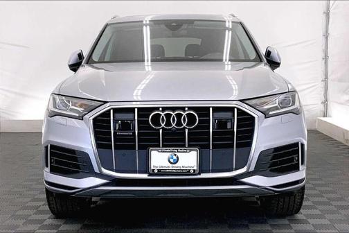 2022 Audi Q7 55 Premium Plus