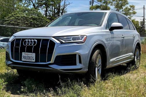 2022 Audi Q7 55 Premium Plus