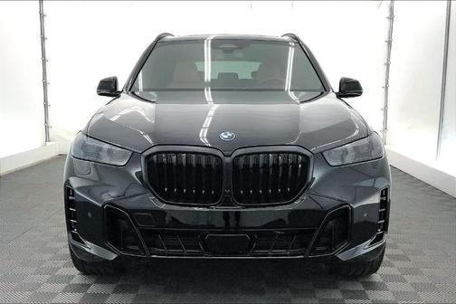 Black Sapphire Metallic 2026 BMW X5 PHEV xDrive50e