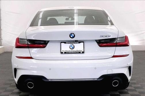 2020 BMW 330 i