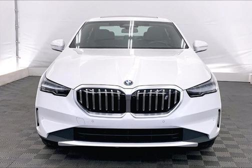 2024 BMW i5 eDrive40