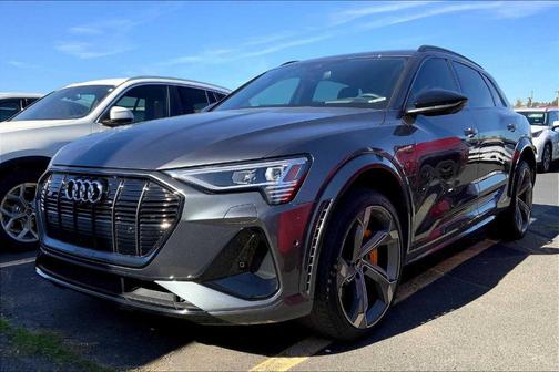 2022 Audi e-tron S Prestige