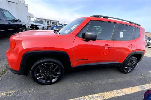 Omaha Orange Clearcoat 2021 Jeep Renegade Latitude