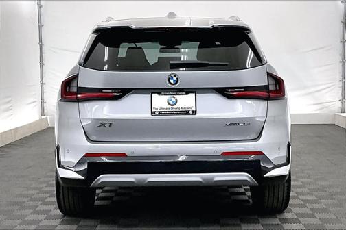 Space Silver 2026 BMW X1 xDrive28i