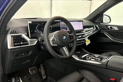 Bay Blue 2026 BMW X7 xDrive40i